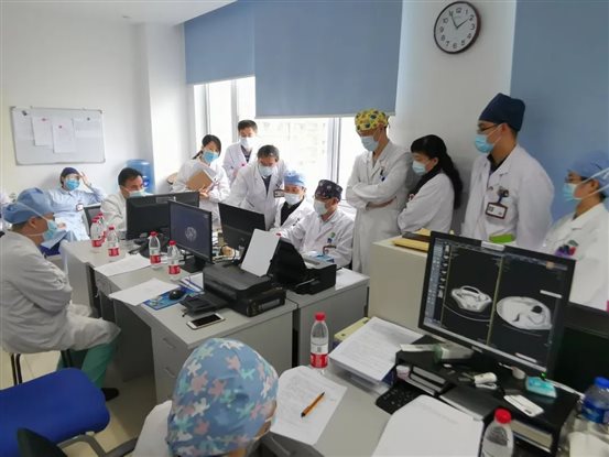 49763377035f42aeb1e20fa55d79299d