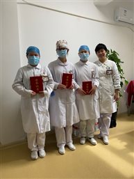 G:优秀带教、实习生评选0优秀实习生优秀护生颁奖照片.jpg